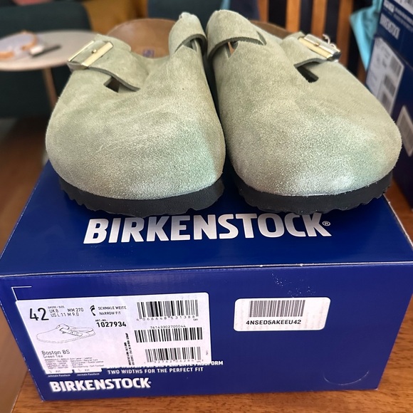 Birkenstock Suede Boston Clogs Soft Footbed- Green Tea - Picture 1 of 3